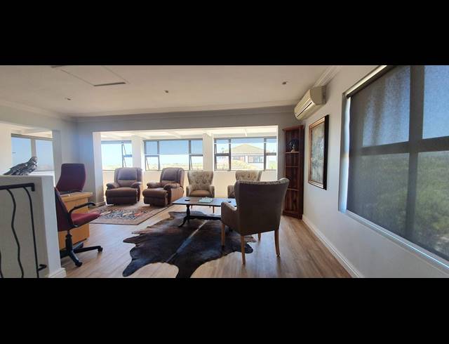 3 BEDROOM TOWNHOUSE RENTED IN BIG BAY